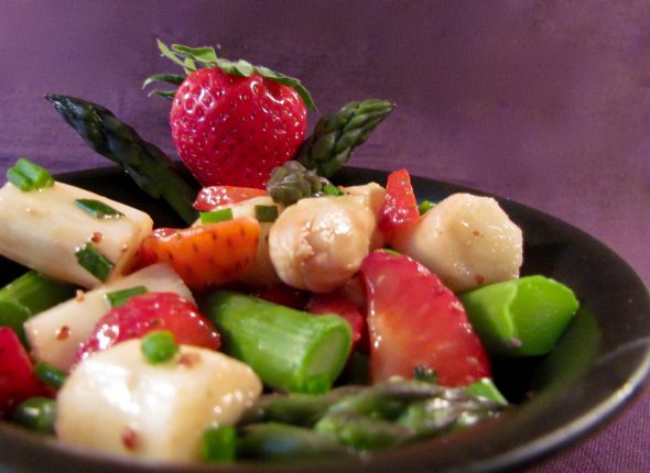 Asparagus-Strawberry-Salad-5