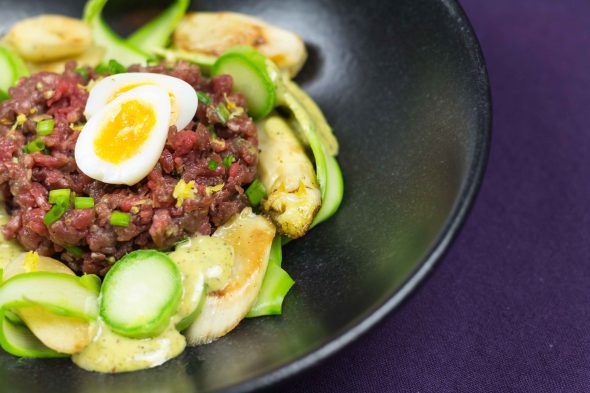 Steak-Tartare-Aspargus-Salad-4
