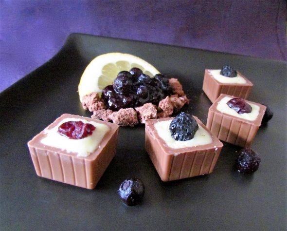 Blueberry-Yoghurt Chocolates 2