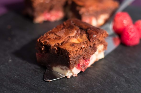 Raspberry-Chocolate-Cheesecake-Brownie-3