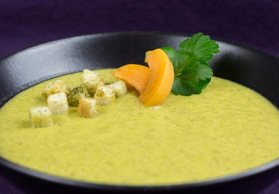 Zucchini-Almond-Apricot-Soup-4