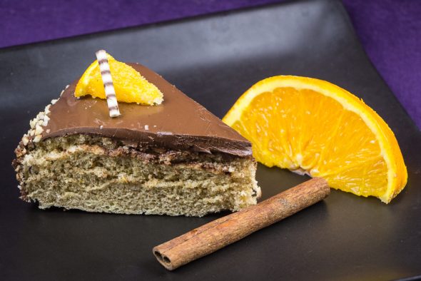 Allspice-Sponge-Cake-Cowberry-Sorbet-2