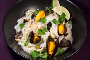 Thai-Style-Lemongrass-Mussel-Pasta-3