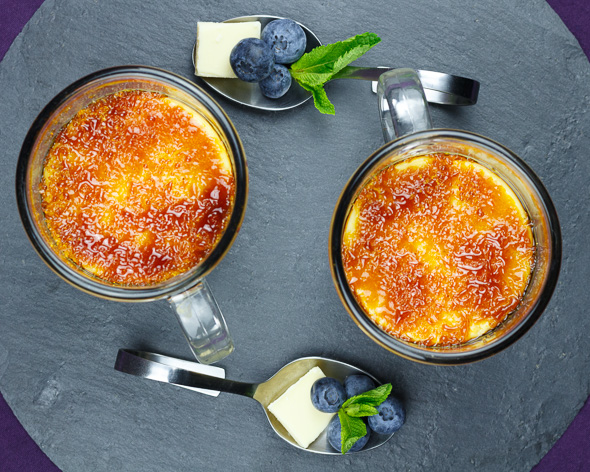 White-Chocolate-Blueberry-Crème-Brûlée-2