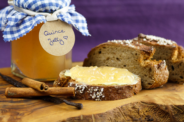 Quince-Jelly-Sweet-Quince-Bread-Fruit-Bites-1