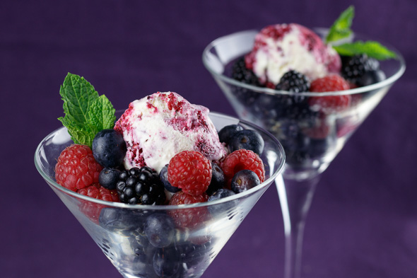 Mint-Berry-Swirl-Gelato-4