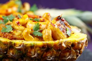 Pineapple-Chicken-Prawn-Curry-4