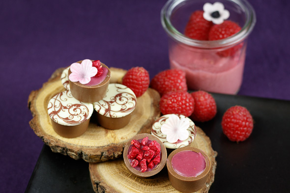 Raspberry-Crisp-Yoghurt-Chocolates-1