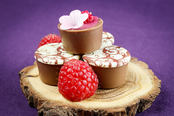 Raspberry-Crisp-Yoghurt-Chocolates-3