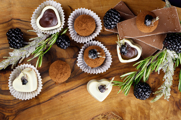Blackberry-Rosemarry-Chocolates-Truffles-4